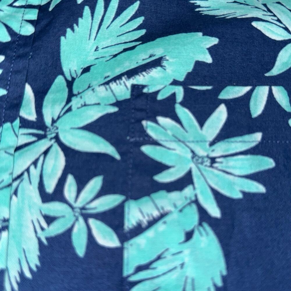 Vineyard Vines Button Up - Picture 3 of 4